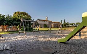 Ermita de Santa Llúcia Casa rural histórica en el Alt Empordà